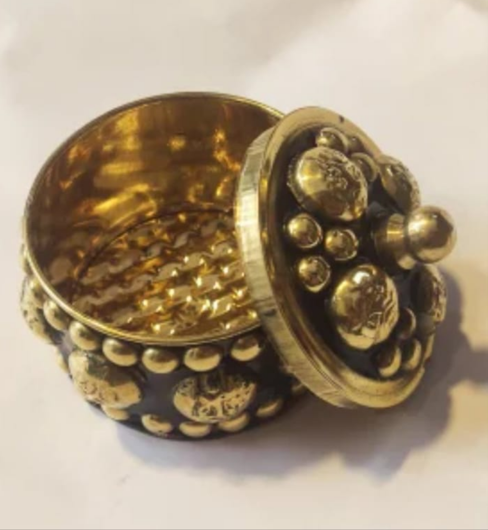 Elegant Brass Sindoor Dibbi