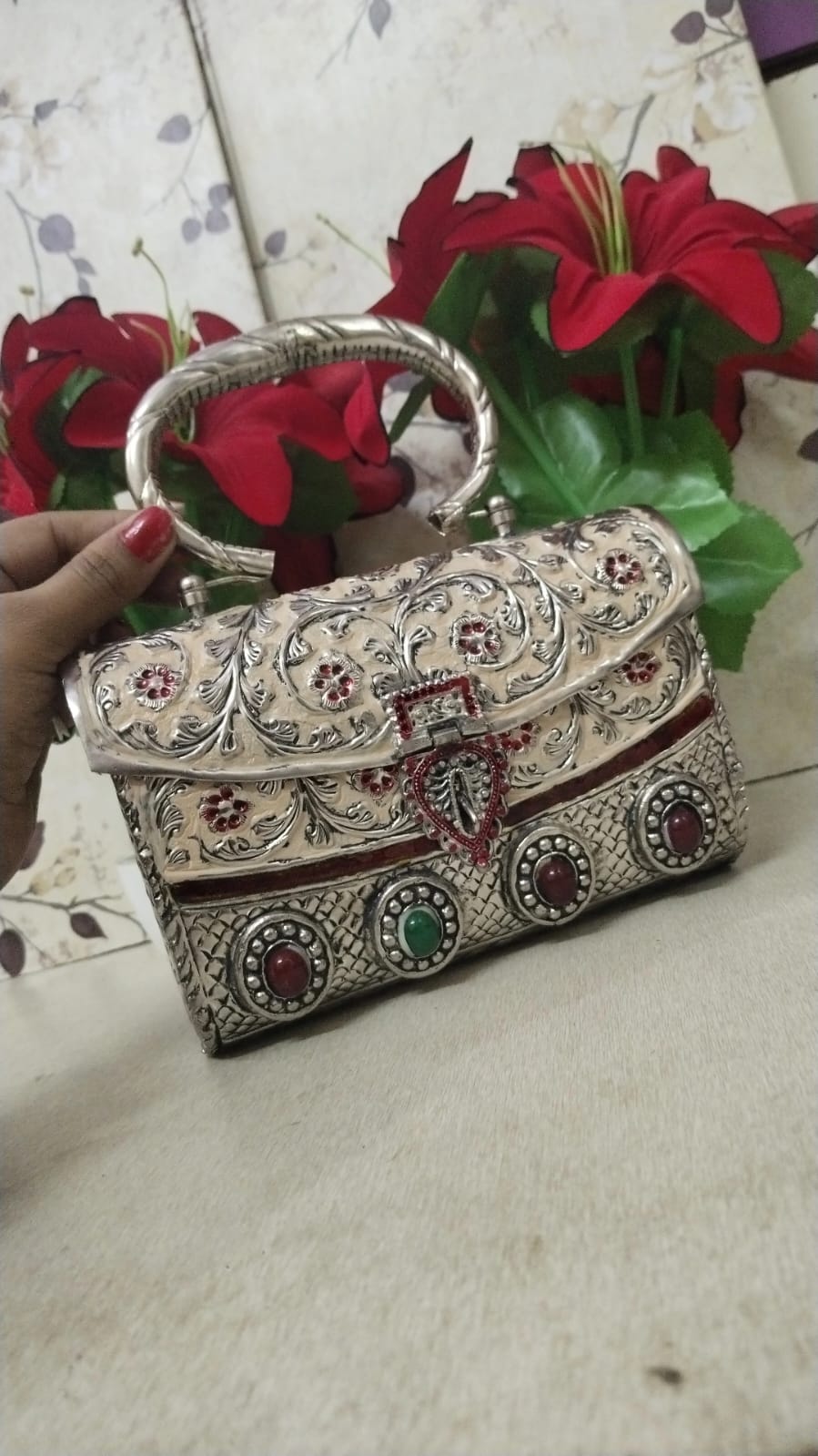Women's Exclusive Royal Antique German Silver Hand Carved Purse