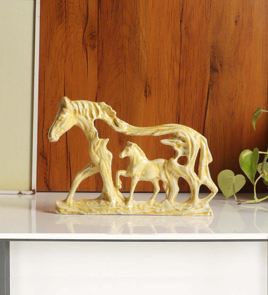 Double Horse Table Decor